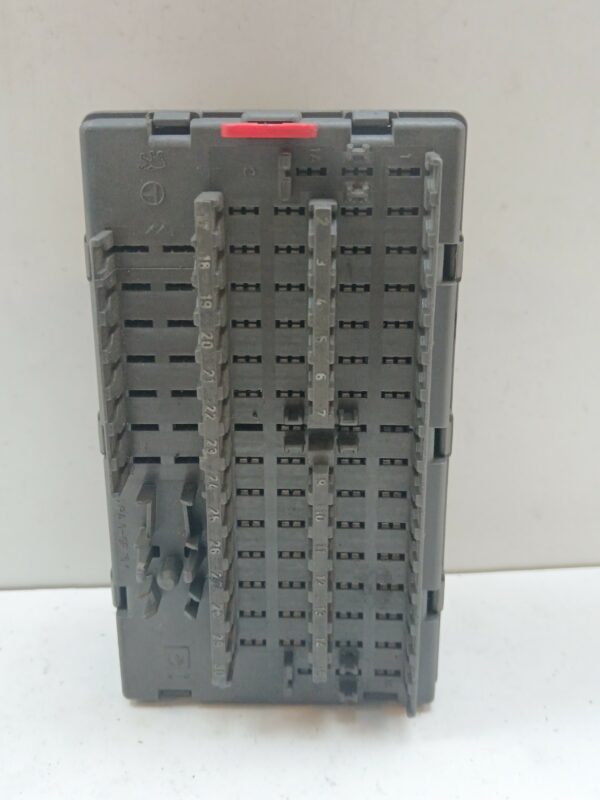 CAJA RELES / FUSIBLES PEUGEOT 306 BERLINA 3/4/5 PUERTAS (S2) Boulebard DIESEL Motor 2,0 Ltr.  90 CV  [1997 - 2003] 4 Puertas