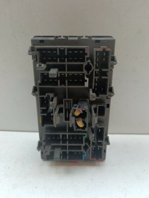 CAJA RELES / FUSIBLES CITROEN BERLINGO 1.9 D Multispace DIESEL Motor 1,9 Ltr.  69 CV  [1996 - 2002] 5 Puertas - Imagen 2