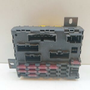 CAJA RELES / FUSIBLES FIAT BRAVA (182) TD 75 S DIESEL Motor 1,9 Ltr.  75 CV  [1995 - 2002] 5 Puertas