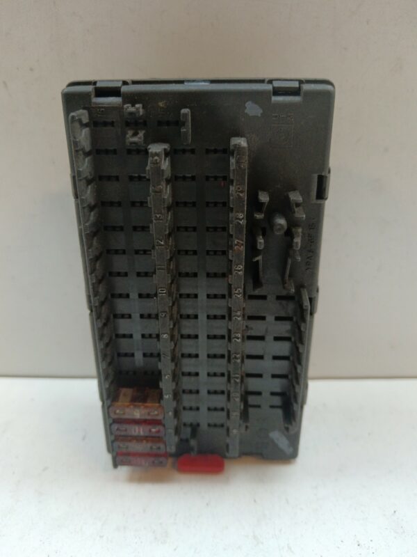 CAJA RELES / FUSIBLES CITROEN XANTIA BERLINA 2.0 HDi 90/110 Image DIESEL Motor 2,0 Ltr.  109 CV  [1997 - 2002] 5 Puertas
