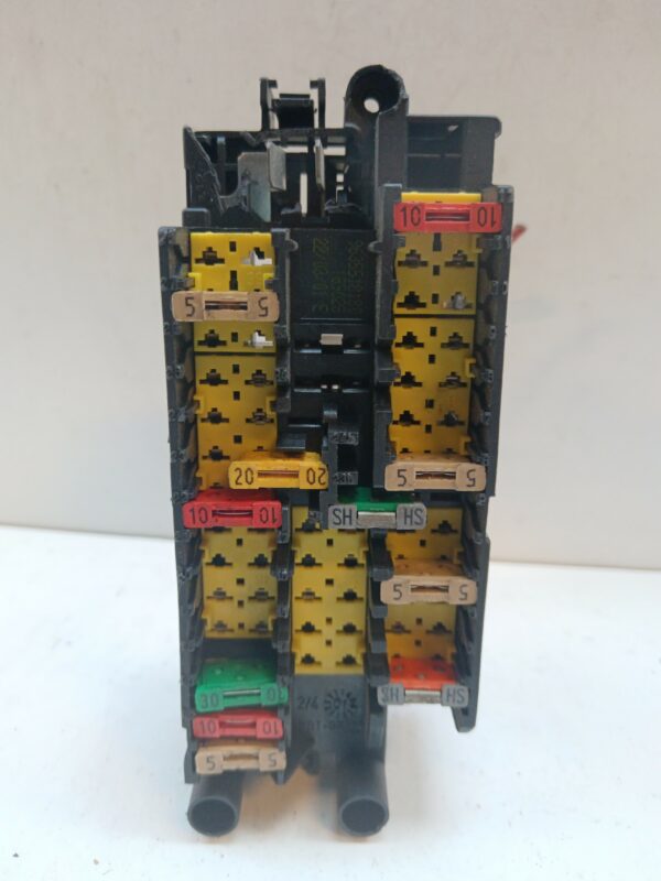 CAJA RELES / FUSIBLES PEUGEOT 205 BERLINA GENERATION GASOIL DIESEL 58 CV  [1983 - 1998] 3 Puertas