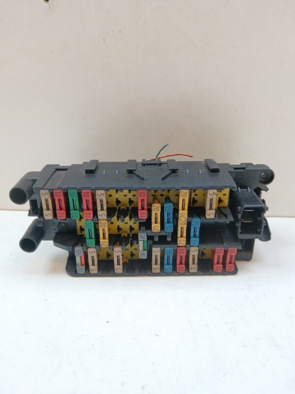 CAJA RELES / FUSIBLES PEUGEOT 206 BERLINA XN DIESEL Motor 1,9 Ltr.  69 CV  [1998 - 2010] 5 Puertas