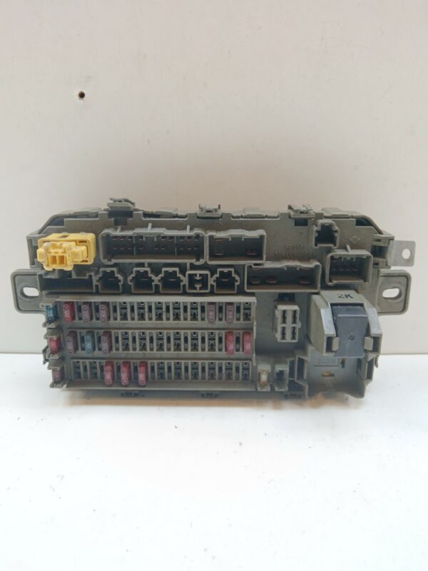 CAJA RELES / FUSIBLES HONDA CR-V (RD1/3) Luxury (RD1) NAFTA Motor 2,0 Ltr.  147 CV  [1997 - 2002] 5 Puertas - Imagen 3