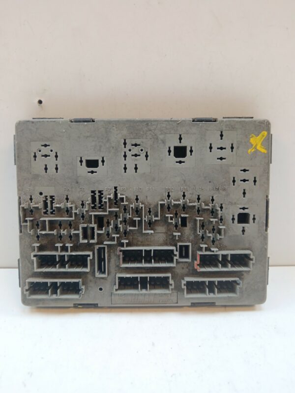 CAJA RELES / FUSIBLES / MODULO BSI PEUGEOT 406 BERLINA (S1/S2) SVDT DIESEL Motor 2,0 Ltr.  109 CV  [1995 - 2005] 4 Puertas