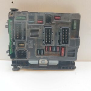 CAJA RELES / FUSIBLES / MODULO BSM PEUGEOT 306 BERLINA 4 PUERTAS (S1) Style D DIESEL Motor 1,9 Ltr.  68 CV  [1994 - 1997] 4 Puertas