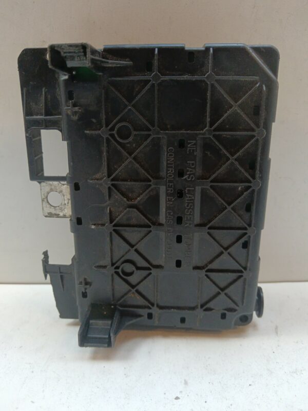 CAJA RELES / FUSIBLES / MODULO BSM PEUGEOT 307 (S1) XR DIESEL Motor 2,0 Ltr.  109 CV  [2001 - 2005] 5 Puertas - Imagen 3