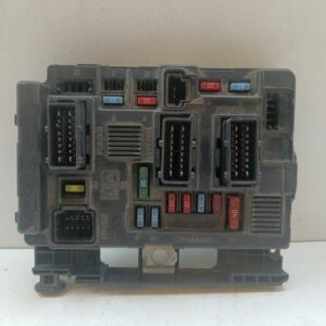 CAJA RELES / FUSIBLES / MODULO BSM CITROEN C3 1.4 HDi Exclusive DIESEL Motor 1,4 Ltr.  68 CV  [1995 - 2010] 5 Puertas