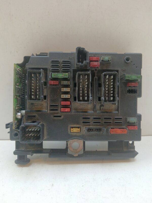 CAJA RELES / FUSIBLES / MODULO BSM PEUGEOT 206 BERLINA XN DIESEL Motor 1,9 Ltr.  69 CV  [1998 - 2010] 5 Puertas