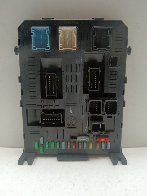 CAJA RELES / FUSIBLES / MODULO BSI CITROEN C5 BERLINA 2.0 HDi Magic DIESEL Motor 2,0 Ltr.  109 CV  [2001 - 2004] 5 Puertas