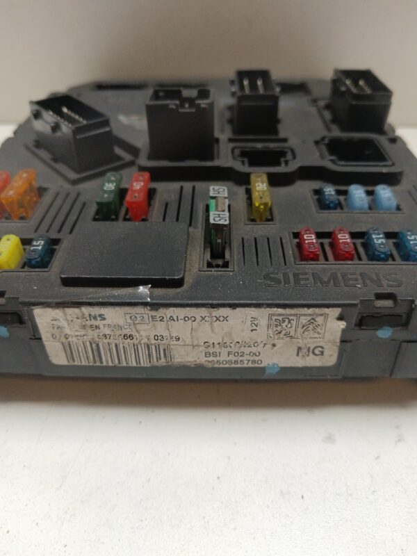 CAJA RELES / FUSIBLES / MODULO BSI CITROEN C3 1.4 HDi Exclusive DIESEL Motor 1,4 Ltr.  68 CV  [1995 - 2010] 5 Puertas - Imagen 2