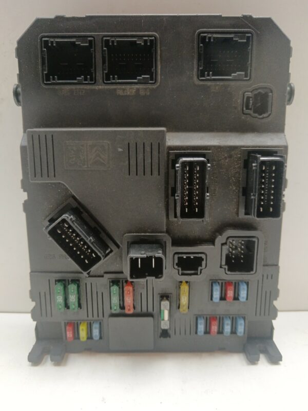 CAJA RELES / FUSIBLES / MODULO BSI CITROEN C3 1.1 SX Plus NAFTA 95 Motor 1,1 Ltr.  60 CV  [1995 - 2010] 5 Puertas