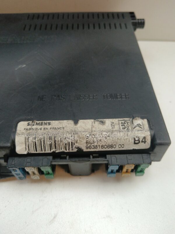 CAJA RELES / FUSIBLES / MODULO BSI PEUGEOT 206 BERLINA XN DIESEL Motor 1,9 Ltr.  69 CV  [1998 - 2010] 5 Puertas - Imagen 3