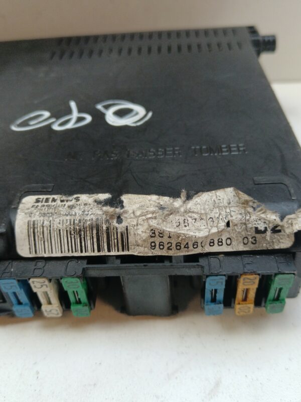 CAJA RELES / FUSIBLES / MODULO BSI PEUGEOT 206 BERLINA XN DIESEL Motor 1,9 Ltr.  69 CV  [1998 - 2010] 5 Puertas - Imagen 2