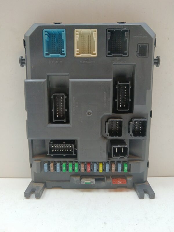 CAJA RELES / FUSIBLES / MODULO BSI CITROEN C3 1.4 HDi Exclusive DIESEL Motor 1,4 Ltr.  68 CV  [1995 - 2010] 5 Puertas