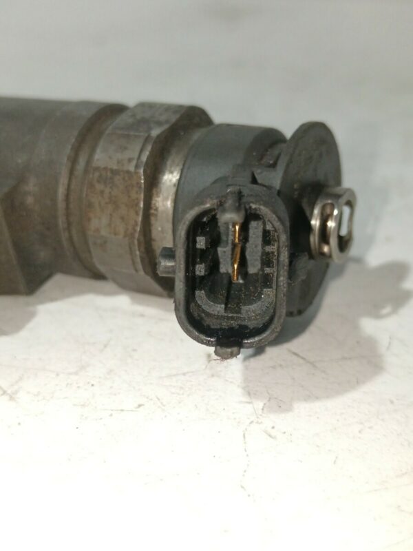 INYECTOR PEUGEOT 206 BERLINA 1.4 HDi DIESEL Motor 1,4 Ltr.  68 CV  [1998 - 2010] 3 Puertas - Imagen 2