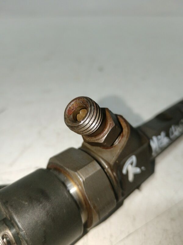 INYECTOR RENAULT MEGANE I CLASSIC (LA0) 1.9 dTi Alize DIESEL Motor 1,9 Ltr.  98 CV  [1996 - 2001] 4 Puertas - Imagen 4