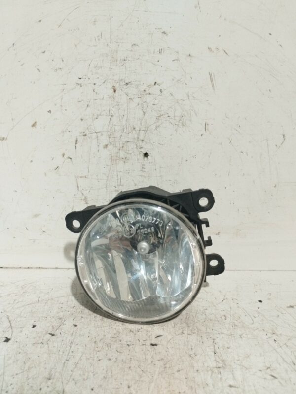 FARO CAMINERO IZQUIERDO RENAULT CLIO II FASE II (B/CB0) 1.5 dCi Diesel DIESEL Motor 1,5 Ltr.  101 CV  [2001 - 2013] 3 Puertas
