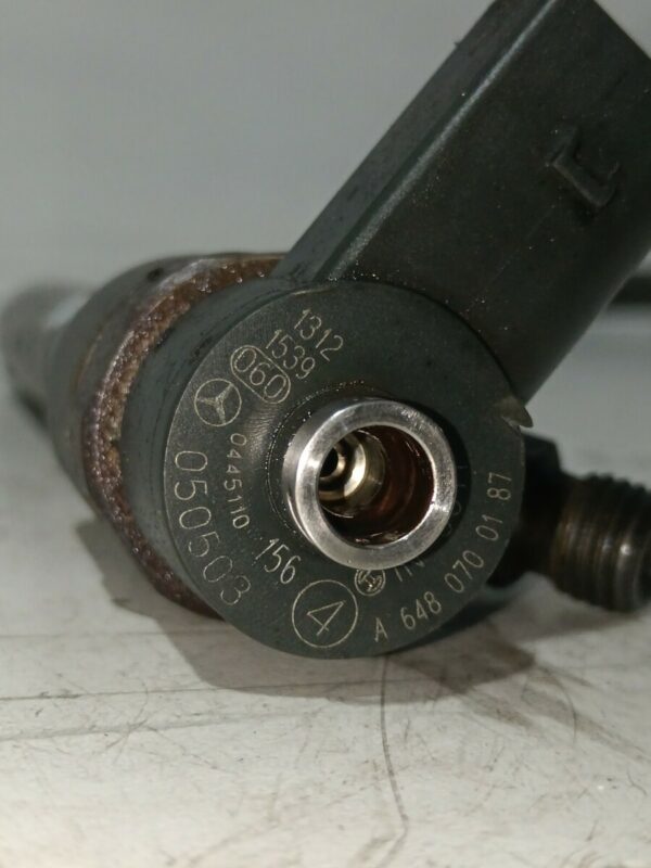 INYECTOR MERCEDES CLASE E (W211) BERLINA E 200 CDI (211.004) DIESEL Motor 2,2 Ltr.  102 CV  [2002 - 2009] 4 Puertas - Imagen 2