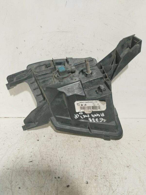 FARO CAMINERO DERECHO PEUGEOT 407 1.6 HDi DIESEL Motor 1,6 Ltr.  109 CV  [2004 - 2011] 3 Puertas - Imagen 2