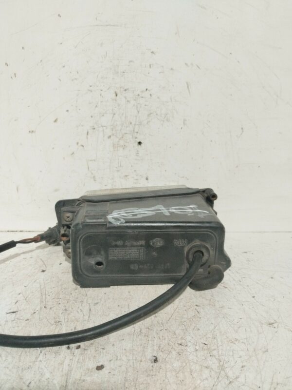 FARO CAMINERO IZQUIERDO VOLKSWAGEN POLO BERLINA (6N2) 1.9 SDI DIESEL Motor 1,9 Ltr.  64 CV  [1999 - 2002] 3 Puertas - Imagen 2