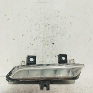 FARO CAMINERO IZQUIERDO RENAULT CLIO IV 1.2 TCE NAFTA 95 Motor 1,2 Ltr.  120 CV  [2012 - 0] 3 Puertas