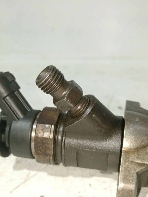 INYECTOR PEUGEOT 307 (S1) 1.6 16V HDi DIESEL Motor 1,6 Ltr.  90 CV  [2001 - 2005] 3 Puertas - Imagen 4