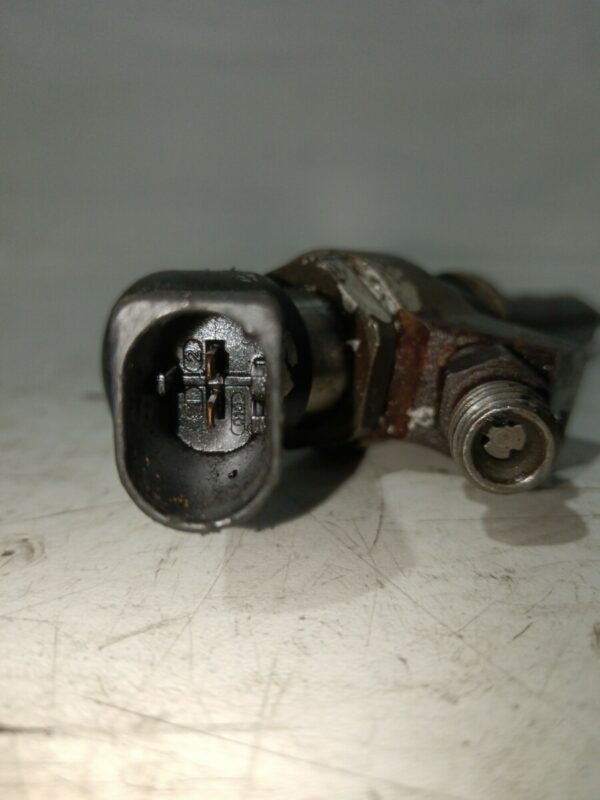 INYECTOR CITROEN C5 BERLINA 2.0 HDi CAT (RHZ / DW10ATED) DIESEL Motor 2,0 Ltr.  107 CV  [2001 - 2004] 3 Puertas - Imagen 3