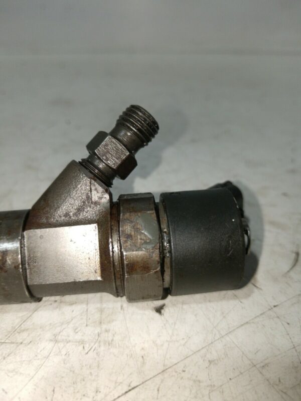 INYECTOR BMW SERIE 7 (E38) 3.0 24V Turbodiesel CAT DIESEL Motor 3,0 Ltr.  193 CV  [1994 - 2001] 3 Puertas - Imagen 4
