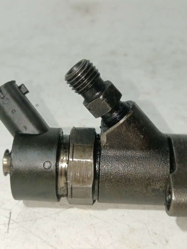 INYECTOR CITROEN C4 COUPE 1.6 16V HDi DIESEL Motor 1,6 Ltr.  90 CV  [2004 - 2011] 3 Puertas - Imagen 4