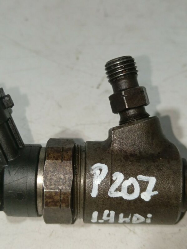 INYECTOR PEUGEOT 207 1.4 HDi DIESEL Motor 1,4 Ltr.  68 CV  [2006 - 2012] 3 Puertas - Imagen 3