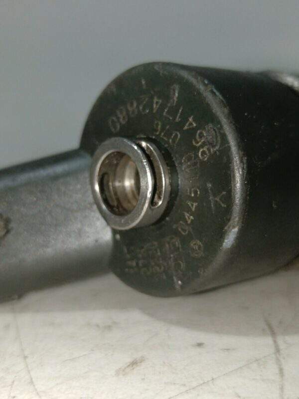 INYECTOR PEUGEOT 206 BERLINA 1.4 HDi DIESEL Motor 1,4 Ltr.  68 CV  [1998 - 2010] 3 Puertas - Imagen 2