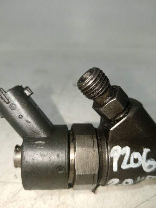 INYECTOR PEUGEOT 206 BERLINA 2.0 HDi CAT DIESEL Motor 2,0 Ltr.  90 CV  [1998 - 2010] 3 Puertas - Imagen 4