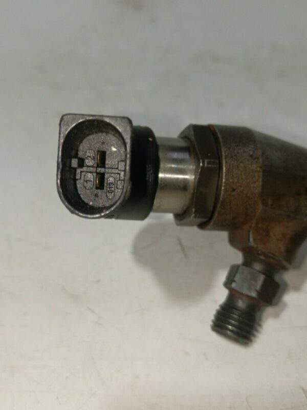 INYECTOR RENAULT CLIO III 1.5 dCi Diesel DIESEL Motor 1,5 Ltr.  106 CV  [2005 - 2016] 3 Puertas - Imagen 3