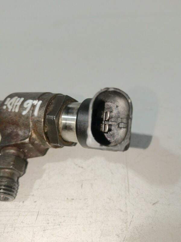 INYECTOR CITROEN C4 COUPE 1.6 16V HDi DIESEL Motor 1,6 Ltr.  90 CV  [2004 - 2011] 3 Puertas - Imagen 2