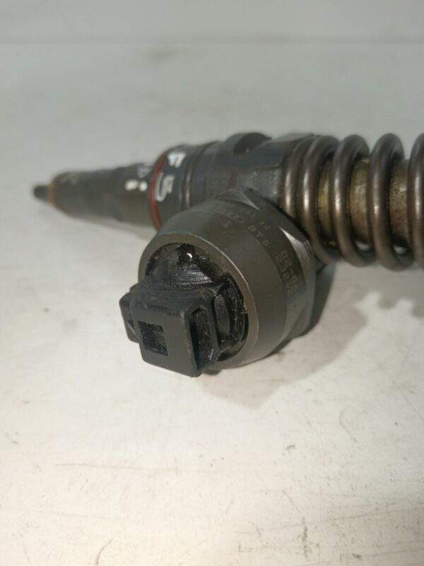 INYECTOR VOLKSWAGEN GOLF V BERLINA (1K1) 1.9 TDI DIESEL Motor 1,9 Ltr.  105 CV  [2003 - 2008] 3 Puertas - Imagen 2