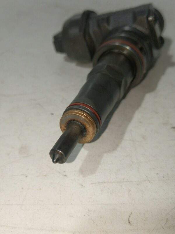 INYECTOR VOLKSWAGEN GOLF V BERLINA (1K1) 1.9 TDI DIESEL Motor 1,9 Ltr.  105 CV  [2003 - 2008] 3 Puertas - Imagen 5