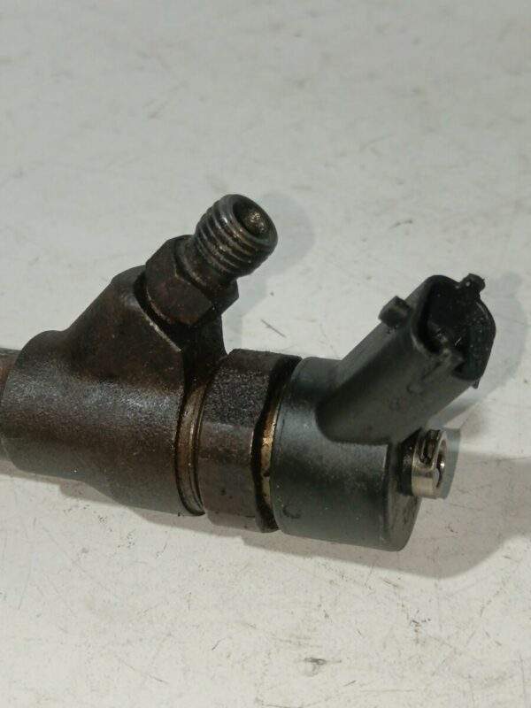 INYECTOR PEUGEOT 206 BERLINA 2.0 HDi CAT DIESEL Motor 2,0 Ltr.  90 CV  [1998 - 2010] 3 Puertas - Imagen 4