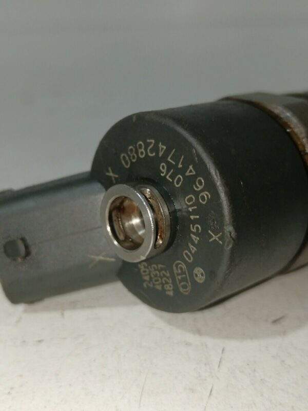 INYECTOR CITROEN C4 BERLINA 2.0 HDi FAP DIESEL Motor 2,0 Ltr.  140 CV  [2004 - 2011] 3 Puertas - Imagen 2