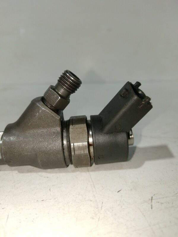 INYECTOR PEUGEOT 206 BERLINA 2.0 HDi CAT DIESEL Motor 2,0 Ltr.  90 CV  [1998 - 2010] 3 Puertas - Imagen 3