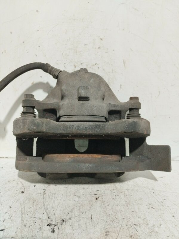 MORDAZA DE FRENO DELANTERA IZQUIERDA ALFA ROMEO 155 2.5 Turbodiesel DIESEL Motor 2,5 Ltr.  125 CV  [1992 - 1997] 3 Puertas - Imagen 2