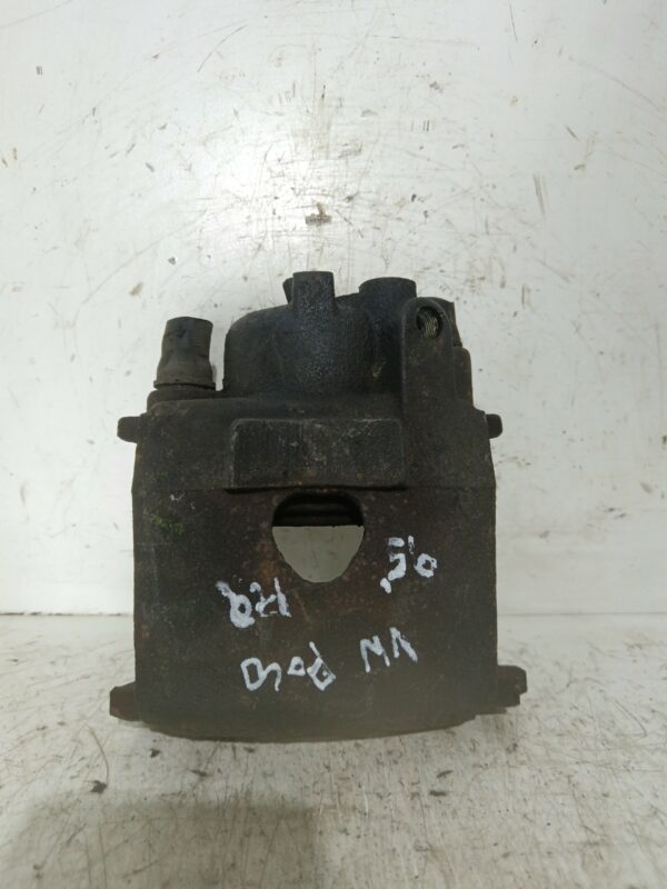 MORDAZA DE FRENO DELANTERA IZQUIERDA VOLKSWAGEN POLO BERLINA (6N1) 1,4 NAFTA 95 Motor 1,4 Ltr.  60 CV  [1994 - 1999] 3 Puertas