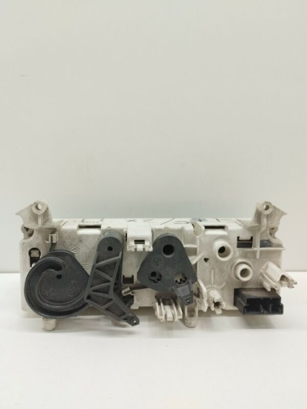 COMANDOS DE CALEFACCIÓN CITROEN ZX 1,4 NAFTA Motor 1,4 Ltr.  75 CV  [1991 - 1998] 3 Puertas - Imagen 2