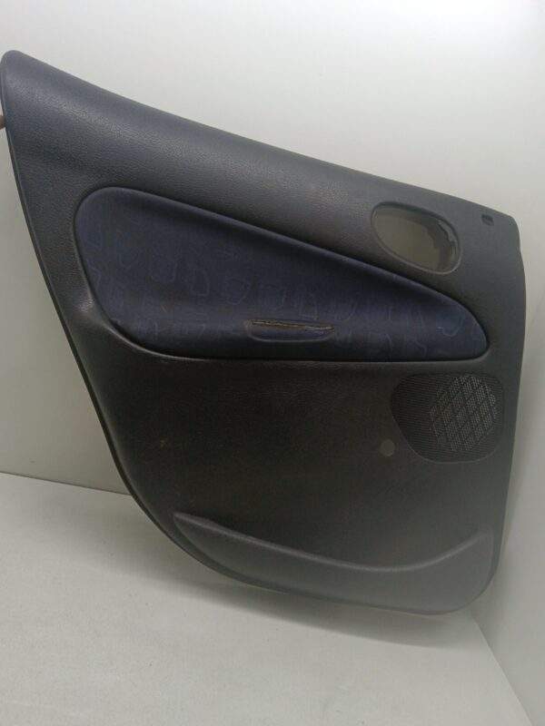 TAPIZADO INTERIOR PUERTA TRASERO IZQUIERDO PEUGEOT 206 BERLINA X-Line Clim NAFTA 95 Motor 1,1 Ltr.  60 CV  [1998 - 2010] 5 Puertas