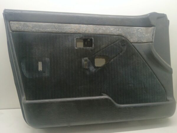 TAPIZADO INTERIOR PUERTA DELANTERO IZQUIERDO AUDI 100 AVANT (C4) Básico NAFTA Motor 2,3 Ltr.  133 CV  [1991 - 0] 0 Puertas