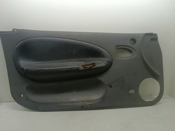 TAPIZADO INTERIOR PUERTA DELANTERO IZQUIERDO RENAULT MEGANE I COUPE FASE 2 (DA..) 1.6 16V NAFTA Motor 1,6 Ltr.  107 CV  [1999 - 2002] 3 Puertas