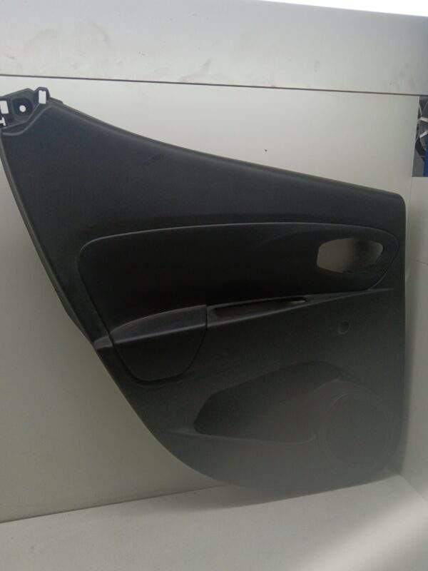 TAPIZADO INTERIOR PUERTA TRASERO IZQUIERDO RENAULT CLIO GRANDTOUR Dynamique DIESEL Motor 1,5 Ltr.  86 CV  [2008 - 2012] 5 Puertas