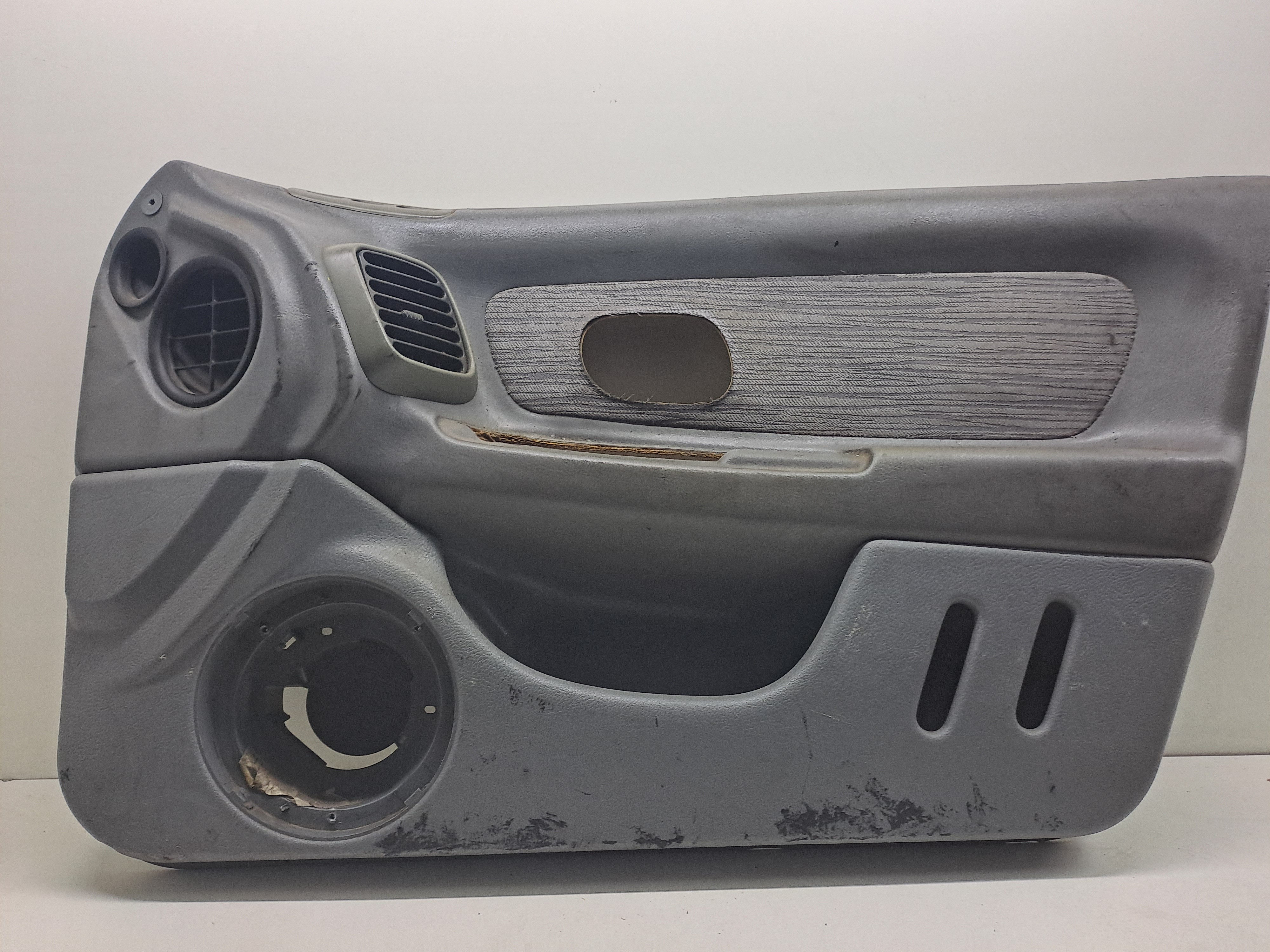 Tapizado Interior Puerta Delantero Derecho Renault Laguna B56 18 Nafta Motor 18 Ltr 90 Cv 1994 1998 3 Puertas