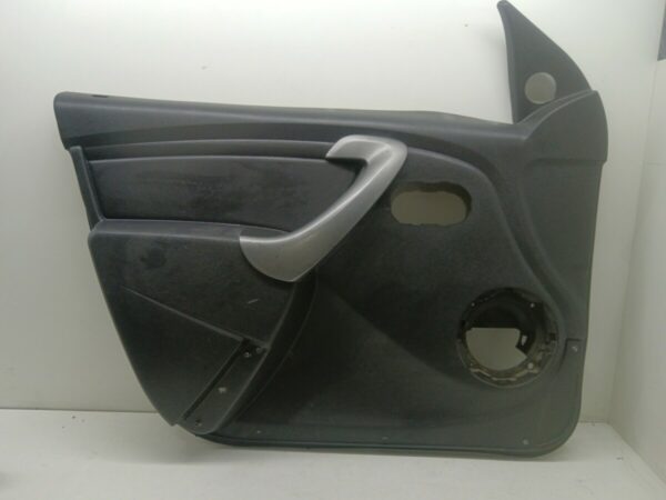TAPIZADO INTERIOR PUERTA DELANTERO IZQUIERDO RENAULT DUSTER SL AuDacia 4x2  Motor 1,5 Ltr.  107 CV  [2010 - 0] 5 Puertas