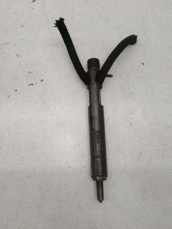 INYECTOR FORD FIESTA BERLINA (DX) 1.8 Diesel CAT DIESEL Motor 1,8 Ltr.  60 CV  [1999 - 2002] 3 Puertas