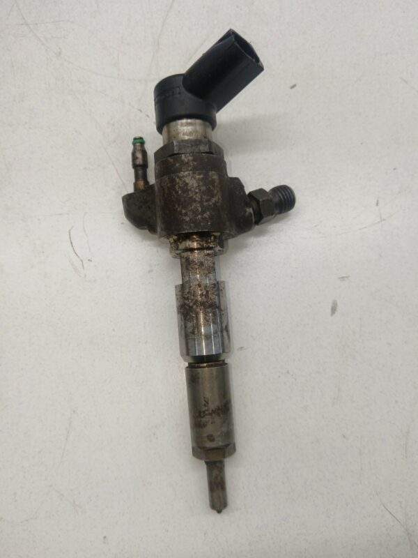 INYECTOR PEUGEOT 206 CC 1.6 HDi FAP CAT (9HZ / DV6TED4) DIESEL Motor 1,6 Ltr.  109 CV  [2001 - 2007] 3 Puertas - Imagen 2